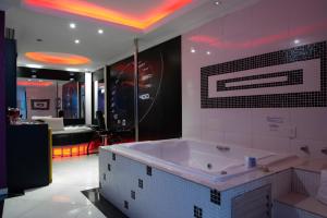 Galeriebild der Unterkunft Motel Fantasy 2 (Adult Only) in Contagem + 84 Fotos