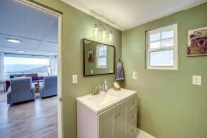 Φωτογραφία από το άλμπουμ του Cozy Grand Coulee Home with Deck and Views! σε Grand Coulee +22 φωτογραφίες