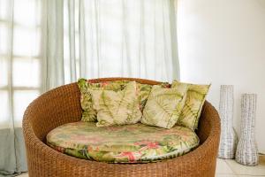 Uma área de estar em Hotel Casa Blanca Porto Seguro