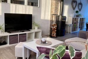 Gallery image of Cozy'Maisonnette * 2 pers Garden'Room in Guipavas +13 photos
