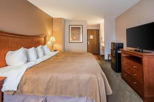 Fotografie z fotogalerie ubytování Royal Inn Suites v destinaci Huntington