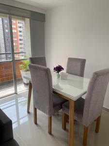 Posezení v ubytování Hermoso, moderno y confortable apartamento.