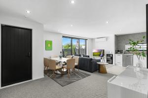 Kuchyň nebo kuchyňský kout v ubytování CBD Contemporary Comfort Townhouse 2 Bed 2Bath