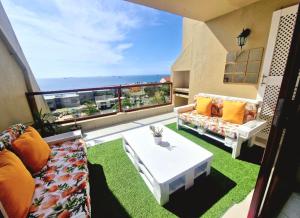 Posezení v ubytování Ripple - Views - Swim- King Bed- 4 Adults 2 kids