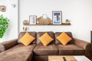 Część wypoczynkowa w obiekcie Exclusivo "Gran Bilbao" Suite Deluxe PARKING OPCIONAL