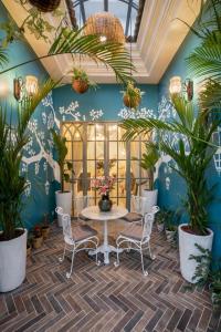 Φωτογραφία από το άλμπουμ του LohonoStays Maison9 Estate 6 Bedroom σε Vagator