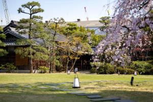 Vrt ispred objekta Ryokan Onomichi Nishiyama