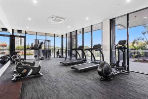 Fitness centrum a/nebo fitness zařízení v ubytování Ocean Views - Sandbar Burleigh Heads