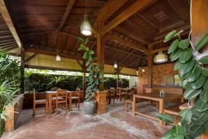 Restaurace v ubytování Canggu Bona Kubu by Kamara