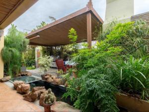 Φωτογραφία από το άλμπουμ του Dai Heka Guest House σε Strand