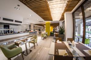 Зона вітальні в Premier Fort Beach Hotel
