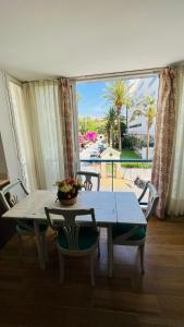 Ban công/sân hiên tại Apartamentos Bajondillo Beach Cozy Inns
