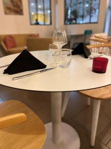 Minuman di Kyriad Lyon Sud - Saint Genis Laval