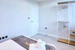 Gallery image of Pluxa Arctic - College Road Retreat with Full Apt Full Access in Harrow on the Hill