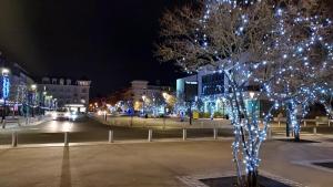 Zdjęcie z galerii obiektu Appt 4P, parking, Disney direct, Vallée Village w mieście Serris