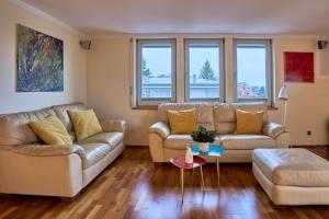 Billede fra billedgalleriet på Große exklusive Wohnung mit Balkon und fantastischer Aussicht auf die Bergwelt inkl privatem Parkplatz mit E-Ladestation i Innsbruck