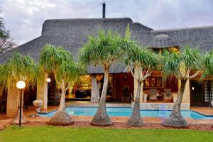 Πισίνα στο ή κοντά στο Winterfell Lephalale Lodge