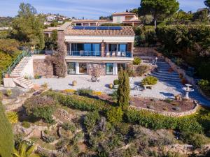 Vonkajšia záhrada v ubytovaní Villa Vistaero