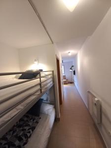 Postel nebo postele na pokoji v ubytování Bed and Snow Ski Zona Media