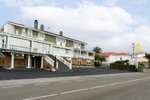 O edifício em que o hotel se localiza