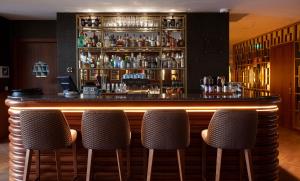 Salon ou bar de l'établissement Wine & Books Porto Hotel