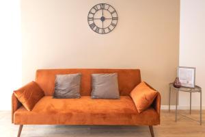 Afbeelding uit fotogalerij van KASA Gloria - Studio cosy centre-ville - Parking & Wifi gratuits, tout équipé in Saint-Quentin