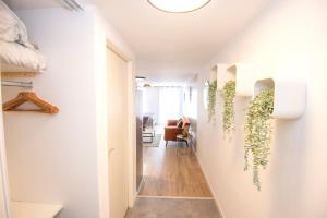 Afbeelding uit fotogalerij van KASA Gloria - Studio cosy centre-ville - Parking & Wifi gratuits, tout équipé in Saint-Quentin +6 foto's