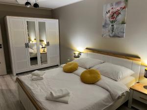 Postel nebo postele na pokoji v ubytování Apartament CITY Ustroń