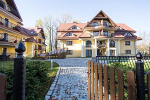 Το κτήριο όπου στεγάζεται  το διαμέρισμα