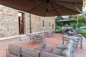 Reštaurácia alebo iné gastronomické zariadenie v ubytovaní Villa Svetoni Wine Resort