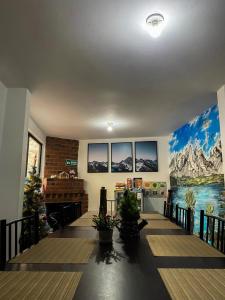 Restoran või mõni muu söögikoht majutusasutuses Celaví Hostel