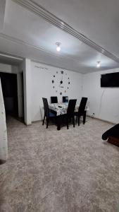 Posezení v ubytování Habita Living Bogotá + 1 fotografie
