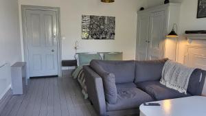 Φωτογραφία από το άλμπουμ του 16 Big Comfy Studio - Great Location - Free Onsite Parking - Comfy Bed στο Μπράιτον & Χόουβ