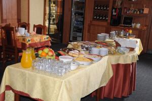 Jedzenie w hotelu lub w pobliżu
