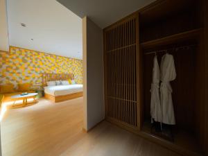 Foto dalla galleria di Encounter Hotel - West Lake Hefang Street a Hangzhou