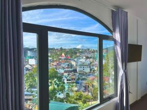 Nespecifikovaný výhled na destinaci Dalat nebo výhled na město při pohledu z hotelu