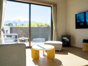 Χώρος καθιστικού στο Rakuten STAY Fuji Kawaguchiko Station