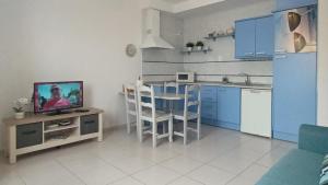 Køkken eller tekøkken på Apartamento a orillas de la playa de Tarajalejo