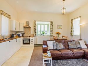 Seating area sa 2 Bed in Watchet OLDHI