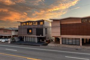 a building on the side of a street at Matador by AvantStay Ocean Front Malibu Pad w Rooftop Patio in Topanga