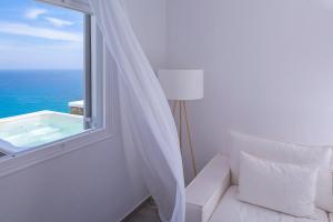 Nespecifikovaný výhled na moře nebo výhled na moře při pohledu z hotelu