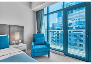 Khu vực ghế ngồi tại First Class Apartments in Seven Palm with direct Access to the West Palm Beach and Nakheel Mall