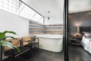 Hotel Cartagena DC客房内的一张或多张床位