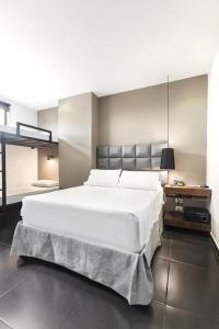 Hotel Cartagena DC客房内的一张或多张床位