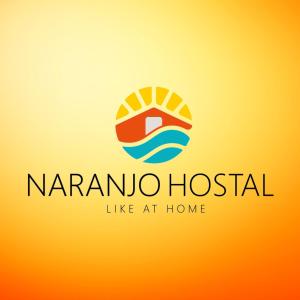 un logotipo para un hospital como en casa en Naranjo Hostel, en Cancún