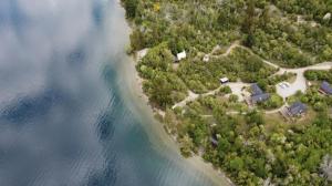 an island in the middle of a body of water at La Huala in San Carlos de Bariloche