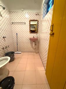 Barefoot Hostels, Varkala的一间浴室