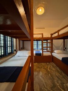Barefoot Hostels, Varkala客房内的一张或多张床位
