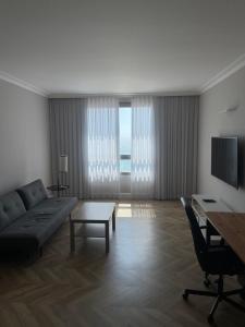 Зображення з фотогалереї помешкання Almog Tower у Хайфі