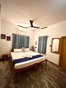 Barefoot Hostels, Varkala客房内的一张或多张床位